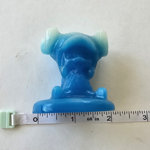 🦌 One Piece Tony Tony Chopper Glowing Carved Statue - Picture 11 of 13